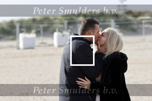 Scheveningen 22 oktober 2020
Samantha de Jong ( Barbie) hoogzwanger op het strand met partner Gerrit