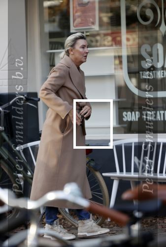 Amsterdam 10 november 2020
Saskia Nooert gaat naar soap treatment op de van baerlestraat