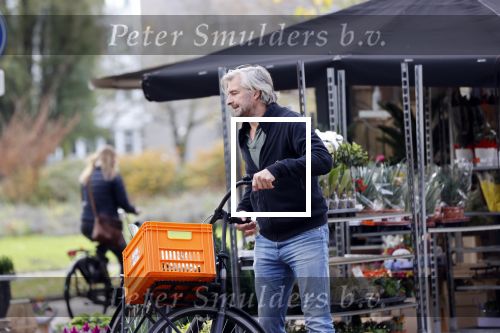 Amsterdam 5 november 2020
Victor Reinier op de fiets in Amsterdam zuid