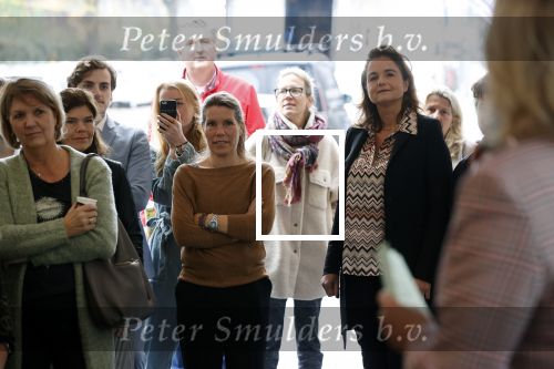 Bussum 4 november 2021
Irene Moors opent het nieuwe pand van stichting Pruijck. initiatiefnemers zijn Inge v Gulden Jose v Kippersluis en Peter Meijer
