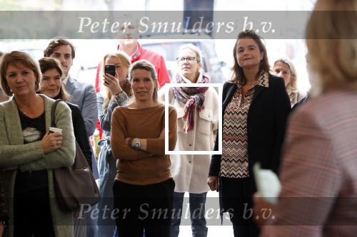 Bussum 4 november 2021
Irene Moors opent het nieuwe pand van stichting Pruijck. initiatiefnemers zijn Inge v Gulden Jose v Kippersluis en Peter Meijer