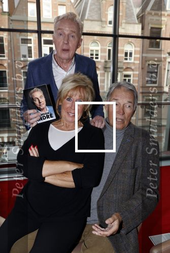 Amsterdam 18 oktober 2021
Boekpresentatie Andre v Duin geschreven door Bert Kuizenga . De presentatie vindt plaats in het DeLamar theater. Andre met Joke Bruijs en Ron Brandsteder