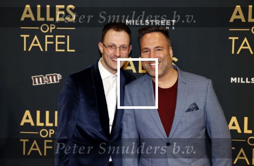 Amsterdam 1 november 2021
Premiere alles op tafel in het deLamar theater.
Barry paf met partner