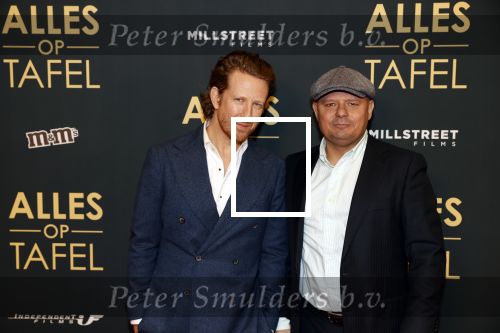 Amsterdam 1 november 2021
Premiere alles op tafel in het deLamar theater.
Bas Hoeflaak en Pim Muda