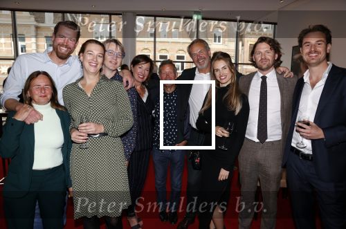 Amsterdam 18 oktober 2021
Boekpresentatie Andre v Duin geschreven door Bert Kuizenga . De presentatie vindt plaats in het DeLamar theater. Bert Kuizenga met vrouw kinderen en familie