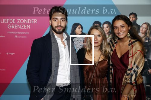 Amsterdam 11 oktober 2021
Premiere Liefde zonder grenzenin Tuschinski 
Bettina Holwerda