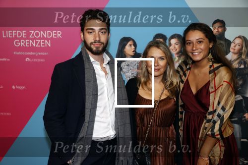 Amsterdam 11 oktober 2021
Premiere Liefde zonder grenzenin Tuschinski 
Bettina Holwerda