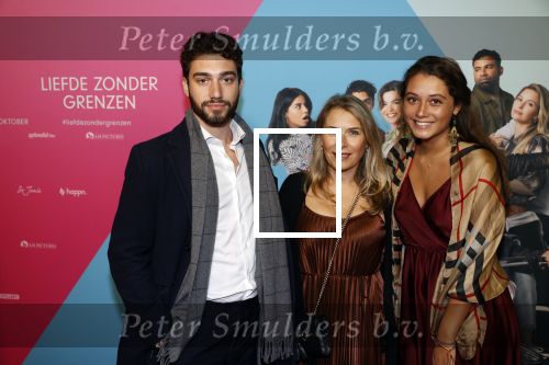 Amsterdam 11 oktober 2021
Premiere Liefde zonder grenzenin Tuschinski 
Bettina Holwerda