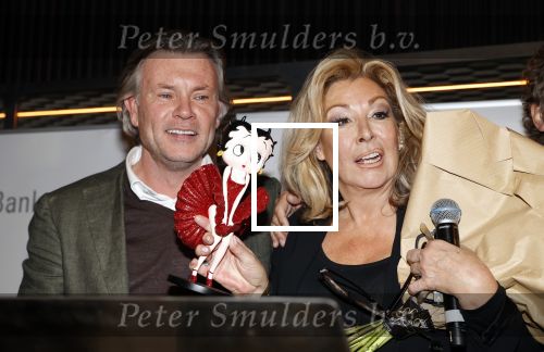 Amsterdam 1 november 2021
Lunch en uitreiking stong woman award in apollo hotel. Betty de Groot