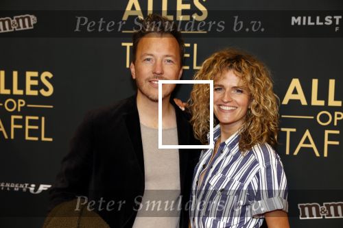 Amsterdam 1 november 2021
Premiere alles op tafel in het deLamar theater.
Carolien Borgers met ...