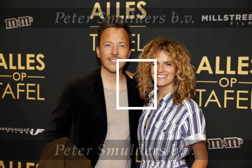 Amsterdam 1 november 2021
Premiere alles op tafel in het deLamar theater.
Carolien Borgers met ...