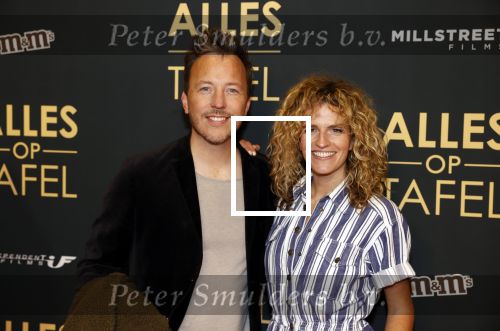 Amsterdam 1 november 2021
Premiere alles op tafel in het deLamar theater.
Carolien Borgers met ...