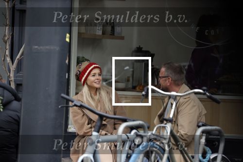 Amsterdam 26 oktober 2021
Chantal janzen met een kennis bij koffiehuisje in Amsterdam zuid