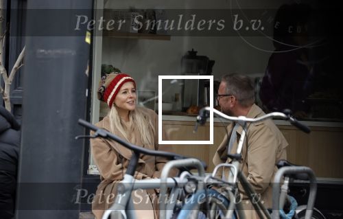 Amsterdam 26 oktober 2021
Chantal janzen met een kennis bij koffiehuisje in Amsterdam zuid