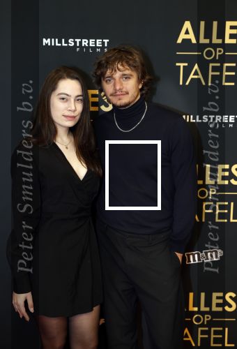 Amsterdam 1 november 2021
Premiere alles op tafel in het deLamar theater.
Chris Peters en .......