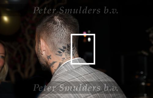 Amsterdam 15 november 2021
Boekpresentatie van Dries Roelvink bij restaurant La Brochette. Dave Roelvink tatoo