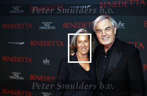 Amsterdam 12 oktober 2021
Premiere Benedetta  in Tuschinski. paul Verhoeven is de regisseur. Derek de Lint met zijn vrouw
