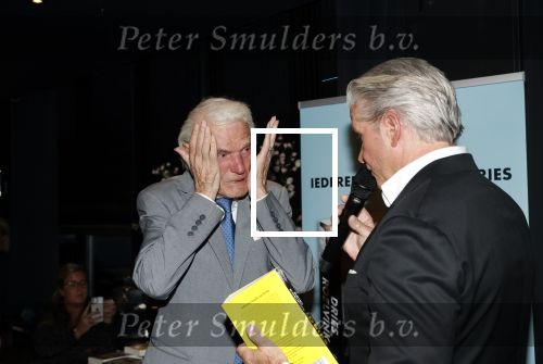 Amsterdam 15 november 2021
Boekpresentatie van Dries Roelvink bij restaurant La Brochette. Dries en zijn grootste fan Gunther