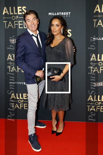 Amsterdam 1 november 2021
Premiere alles op tafel in het deLamar theater.
Dyantha Brooks kwam met collega Bart Ettekoven