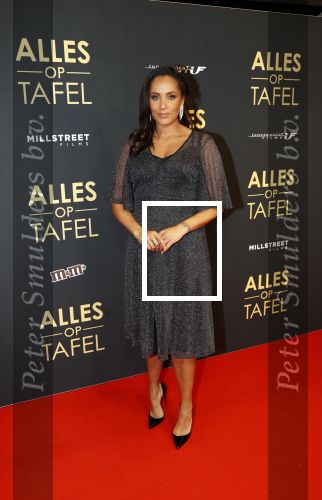 Amsterdam 1 november 2021
Premiere alles op tafel in het deLamar theater.
Dyantha Brooks kwam met collega Bart Ettekoven