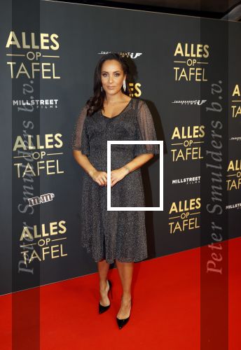 Amsterdam 1 november 2021
Premiere alles op tafel in het deLamar theater.
Dyantha Brooks kwam met collega Bart Ettekoven