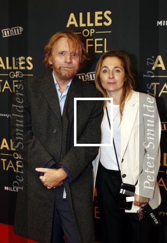 Amsterdam 1 november 2021
Premiere alles op tafel in het deLamar theater.
Eddy Terstal
