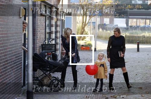 Noordwijk 28 oktober 2021
Boekrpresentatie van Erica Meiland in de winkel van Montana. Aanwezig Martien Meiland Maxime Meiland met claire en Vive. Ook Montana en haar vriend Dirk Hoogstraten zijn er natuurlijk. Erica geeft het boek dat geschreven is door Jan Dijkgraaf aan haar 92 jarige moeder.