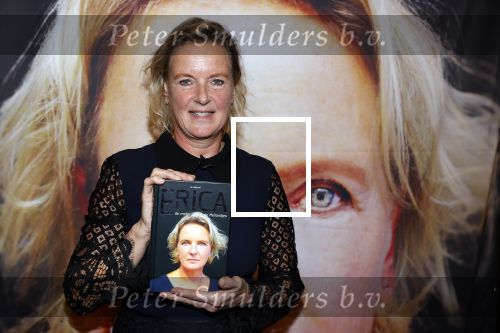 Noordwijk 28 oktober 2021
Boekrpresentatie van Erica Meiland in de winkel van Montana. Aanwezig Martien Meiland Maxime Meiland met claire en Vive. Ook Montana en haar vriend Dirk Hoogstraten zijn er natuurlijk. Erica geeft het boek dat geschreven is door Jan Dijkgraaf aan haar 92 jarige moeder.