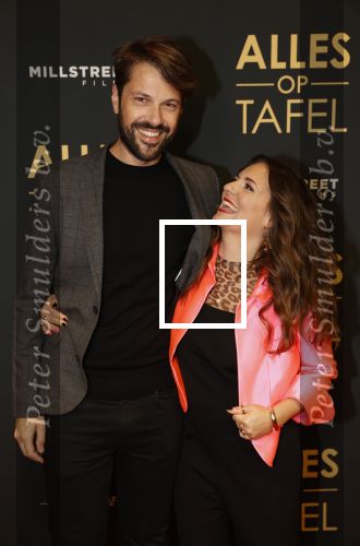 Amsterdam 1 november 2021
Premiere alles op tafel in het deLamar theater.
Eva Crutzen met partner