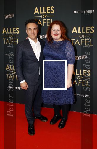 Amsterdam 1 november 2021
Premiere alles op tafel in het deLamar theater.
Eva van der Gucht en partner Domenico Mertens
Eva v d Gucht