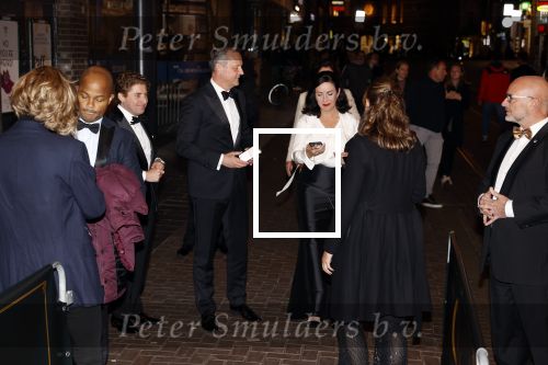 Amsterdam 28 oktober 2021
Feest ivm 100 jarig bestaan van Tuschinski.
Femke Halsema en de commisaris van de koning uit Noord Holland Arthur van Dijk