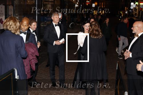 Amsterdam 28 oktober 2021
Feest ivm 100 jarig bestaan van Tuschinski.
Femke Halsema en de commisaris van de koning uit Noord Holland Arthur van Dijk