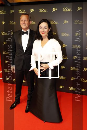 Amsterdam 28 oktober 2021
Feest ivm 100 jarig bestaan van Tuschinski.
Femke Halsema en de commisaris van de koning uit Noord Holland Arthur van Dijk