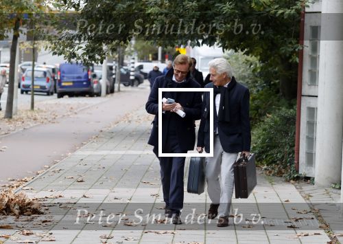 Den Haag 8 november 2021
Rechtszaak Frank en Rogier in de rechtbank van Den Haag .
Frank Jansen en Rogier Smit met hun beider advocaten