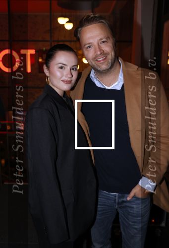 Amsterdam 25 oktober 2021
Opening expositie Michel Molder in hotel the Hoxton.
Franke Hollywood met (een) vriendin