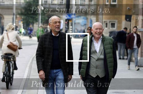 Amsterdam 18 oktober 2021
Boekpresentatie Andre v Duin geschreven door Bert Kuizenga . De presentatie vindt plaats in het DeLamar theater. Frans Mulder met partner