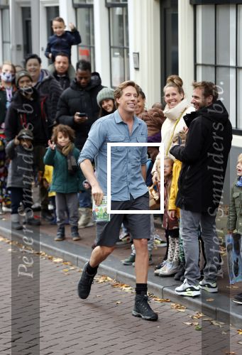 Amsterdam 6 november 2021
Freek Vonk bij zijn pop up store voor zijn nieuwe boek
