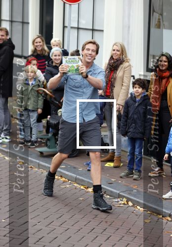 Amsterdam 6 november 2021
Freek Vonk bij zijn pop up store voor zijn nieuwe boek