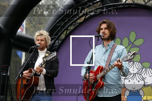 Alphen aan de Rijn 10 november 2021
Nationale Boomfeestdag met oa Sterre Koning en band Friday .