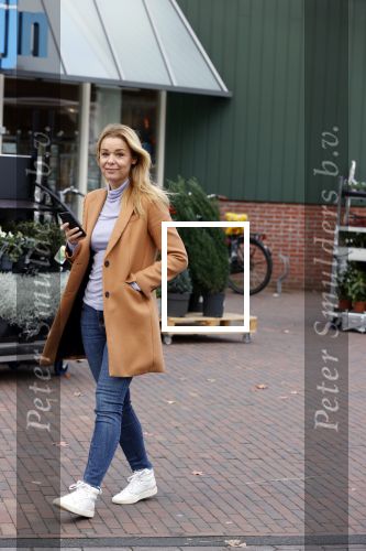 Landsmeer 5 november 2021
Froukje de Both op straat in Landsmeer