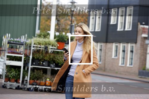 Landsmeer 5 november 2021
Froukje de Both op straat in Landsmeer