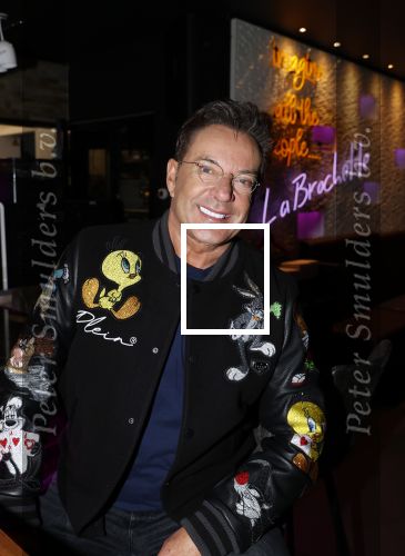 Amsterdam 15 november 2021
Boekpresentatie van Dries Roelvink bij restaurant La Brochette. Gerard Joling