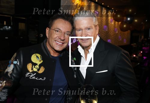Amsterdam 15 november 2021
Boekpresentatie van Dries Roelvink bij restaurant La Brochette. Gerard Joling