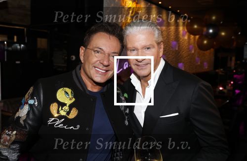 Amsterdam 15 november 2021
Boekpresentatie van Dries Roelvink bij restaurant La Brochette. Gerard Joling