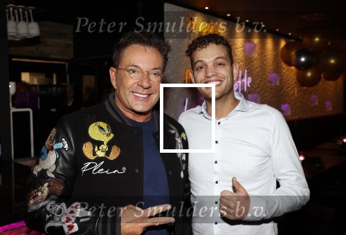 Amsterdam 15 november 2021
Boekpresentatie van Dries Roelvink bij restaurant La Brochette. Gerard Joling met Dutch Performante Chahid Charrak