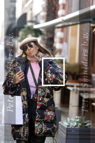 Amsterdam 24 oktober 2021
Glennis Grace op haar electrische KNAAP bike