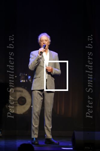 Amsterdam 24 oktober 2021
Willeke Alberti krijgt de blijvend applaus prijs in de kleine  Komedie. Zoon Johnny de Mol is ook aanwezig. hans v Willigenburg presenteert het programma