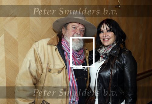 Amsterdam 5 november 2021
Slaan van Munt Herman Brood ivm 75e verjaardag. Zijn vrouw Xandra en dochters Holly Lola en Brenda  zijn natuurlijk aanwezig. henk Schiffmacher kwam met zijn vrouw Louise