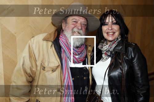 Amsterdam 5 november 2021
Slaan van Munt Herman Brood ivm 75e verjaardag. Zijn vrouw Xandra en dochters Holly Lola en Brenda  zijn natuurlijk aanwezig. henk Schiffmacher kwam met zijn vrouw Louise