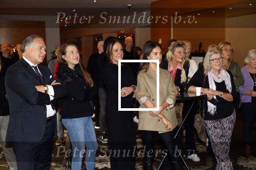 Amsterdam 5 november 2021
Slaan van Munt Herman Brood ivm 75e verjaardag. Zijn vrouw Xandra en dochters Holly Lola en Brenda  zijn natuurlijk aanwezig.